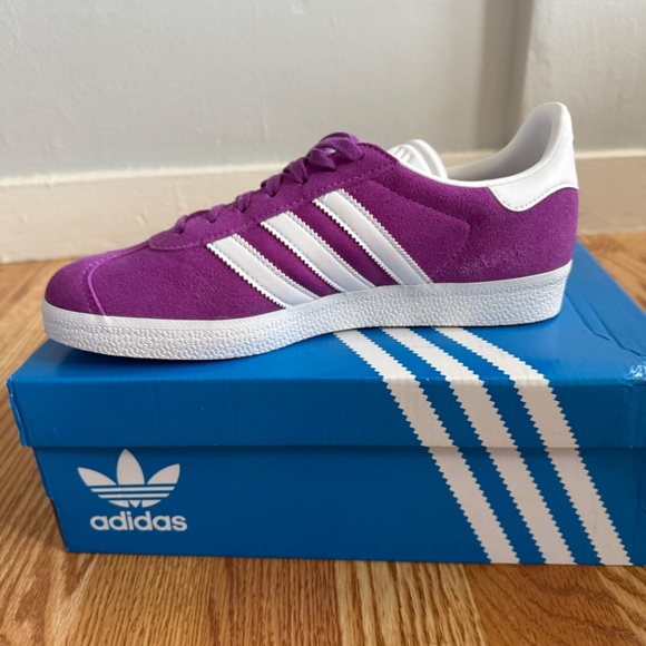 NIB Adidas Gazelle - Picture 3 of 5
